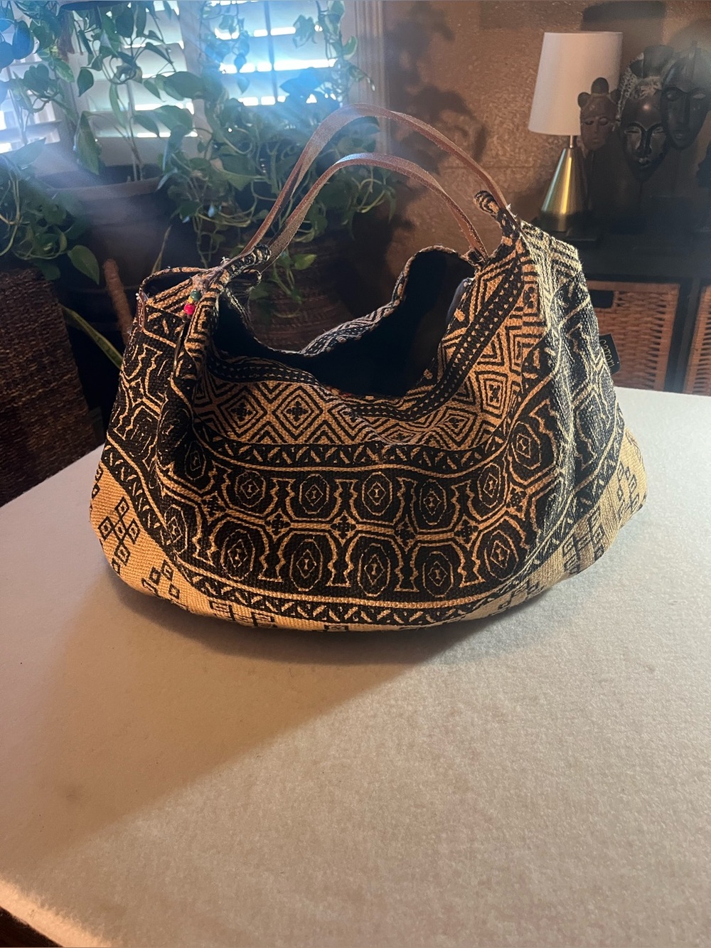 Catori Knit Burlap Woven Large Tote in Beige and Black
